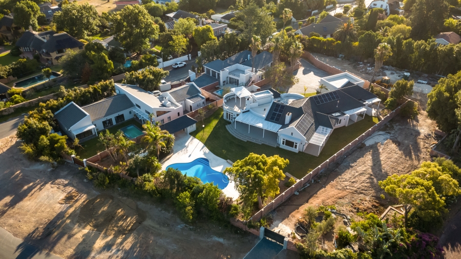 4 Bedroom Property for Sale in Golden Hill Western Cape